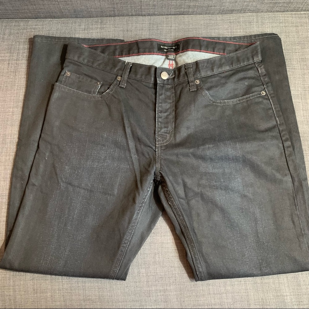 Banana Republic Vintage Straight Jeans (Black - Size 33/30)